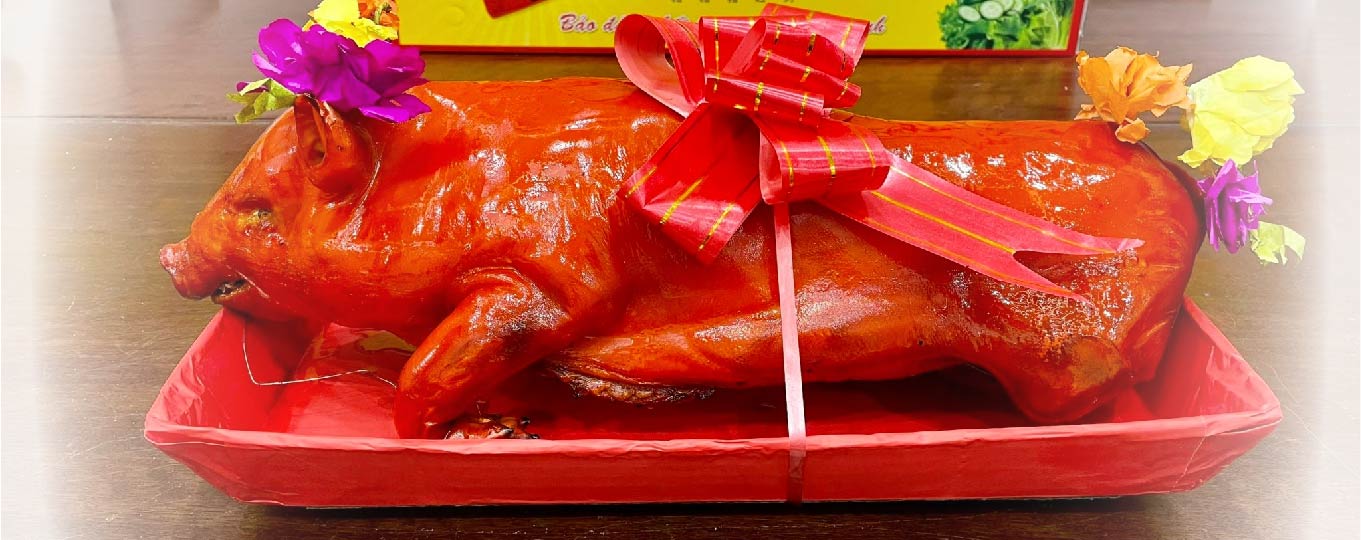 Heo sữa quay cúng khai trương